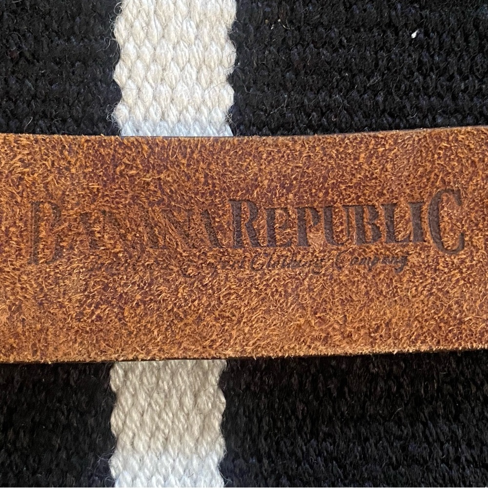 Banana Republic Brown Leather Belt with Silver Buckle - Picture 5 of 7
